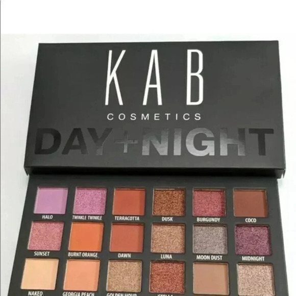 KAB Cosmetics - Day and Night Eyeshadow Palette - Picture 1 of 6